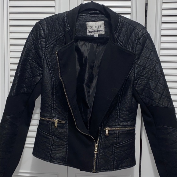 GUESS Early 2000s Faux Black Leather Jacket with Quilted Design - Picture 4 of 8